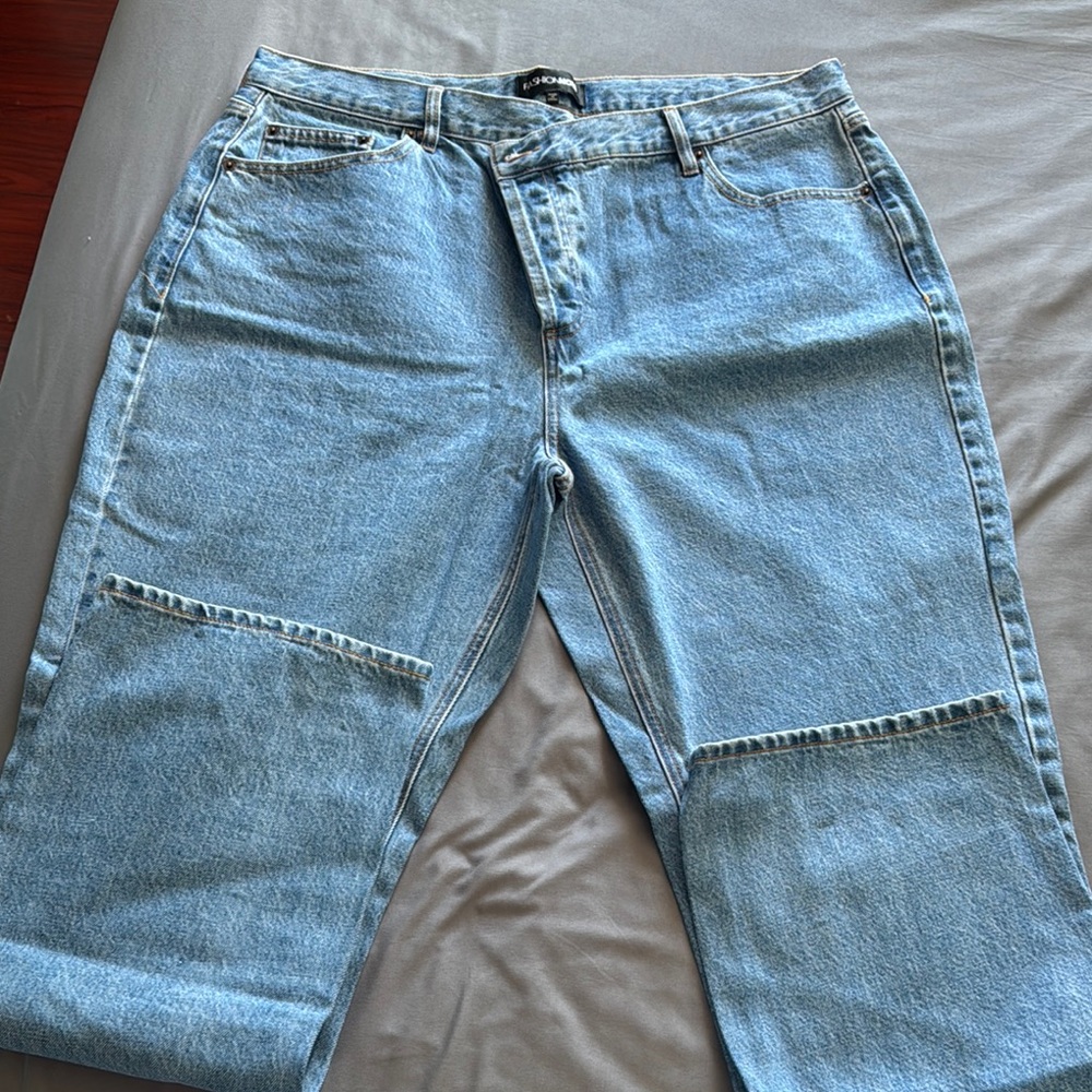 Women’s Blue Jeans